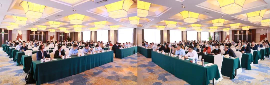 加氣協(xié)會主辦、東岳機(jī)械承辦的第五屆加氣混凝土行業(yè)總工程師論壇…